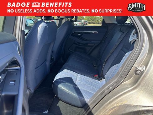 Used 2020 Land Rover Range Rover Evoque SE image 11