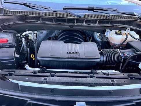 Certified 2023 Chevrolet Suburban Premier image 27