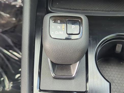 Used 2023 Nissan Rogue SV w/ SV Premium B Package image 13