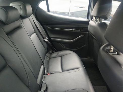 Used 2021 MAZDA MAZDA3 s FWD image 13