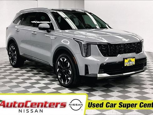 Used 2025 Kia Sorento EX w/ Panoramic Sunroof Package AWD/4WD image 1