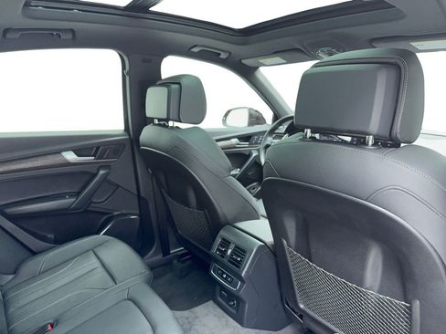 Used 2024 Audi Q5 2.0T Premium w/ Convenience Package image 50