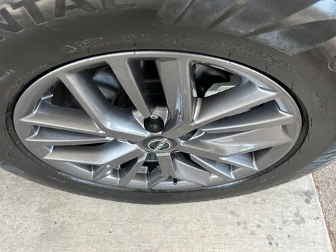 Certified 2023 Nissan Rogue S AWD/4WD image 37