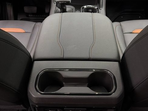 Used 2026 GMC Sierra 1500 AT4 w/ AT4 Premium Package AWD/4WD image 38