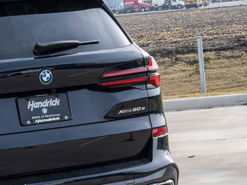 New 2026 BMW X5 xDrive50e w/ Executive Package image 7