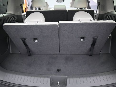 Used 2024 Hyundai Santa Fe Limited image 31