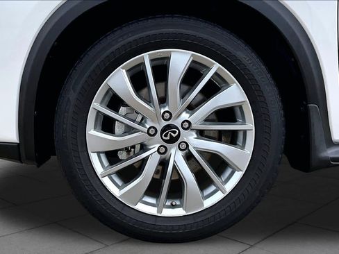 Used 2023 INFINITI QX50 Luxe FWD image 11