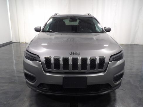 Used 2020 Jeep Cherokee Latitude w/ Cold Weather Group AWD/4WD image 2