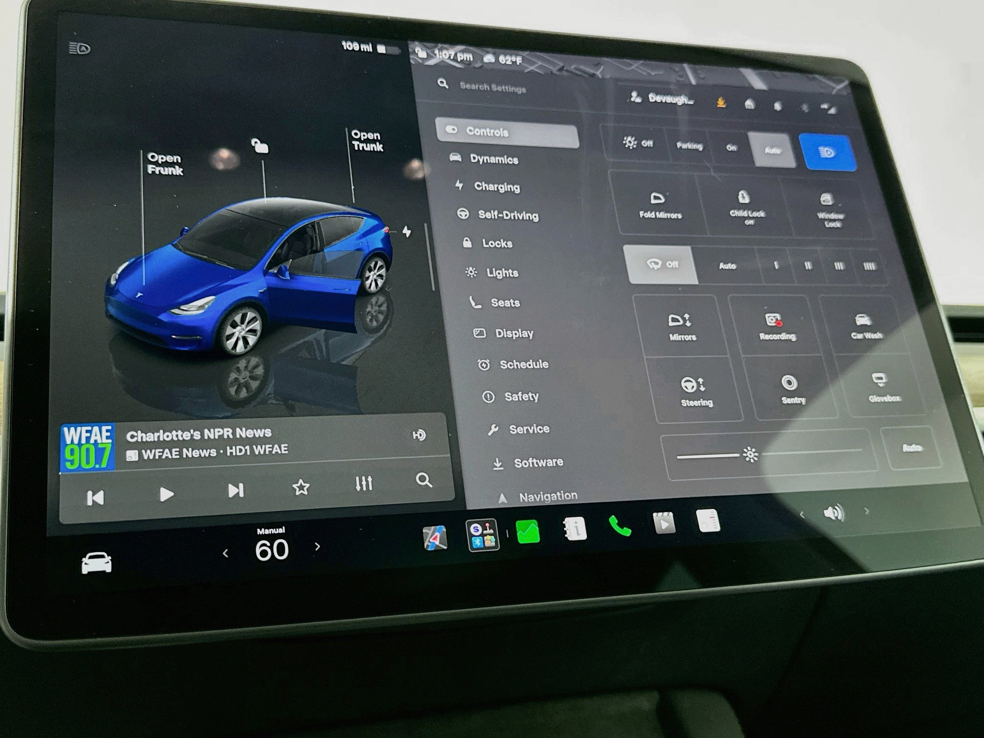 Used 2023 Tesla Model Y Long Range AWD/4WD image 33