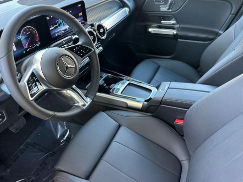 New 2026 Mercedes-Benz GLB 250 image 4