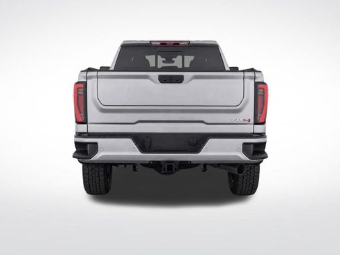 Used 2025 GMC Sierra 2500 AT4 w/ AT4 Premium Plus Package AWD/4WD image 7