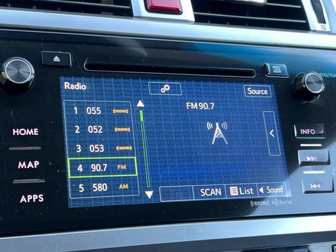Used 2016 Subaru Outback 2.5i Limited AWD/4WD image 21