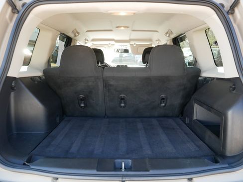 Used 2017 Jeep Patriot Latitude AWD/4WD image 18