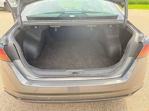 Used 2025 Nissan Altima 2.5 SV AWD/4WD image 35