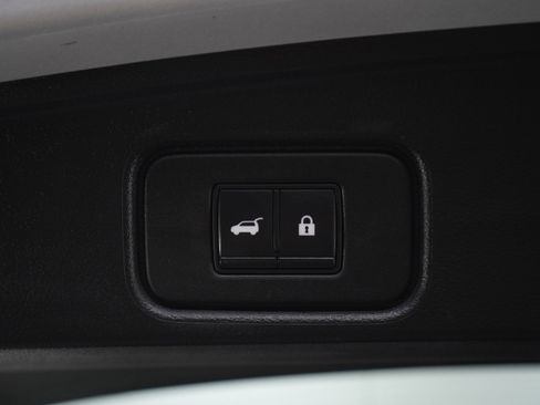 Used 2022 Nissan Pathfinder SL w/ SL Premium Package AWD/4WD image 18