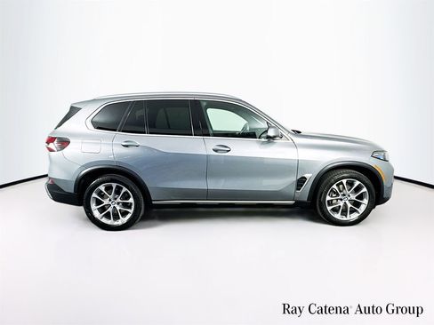 Used 2024 BMW X5 xDrive40i w/ Premium Package AWD/4WD image 8