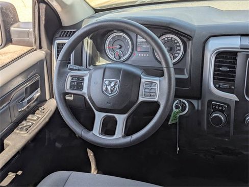 Used 2022 RAM 1500 Classic SLT image 15