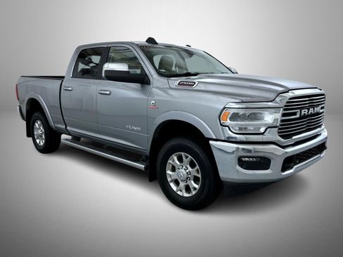 Used 2022 RAM 2500 Laramie AWD/4WD image 3