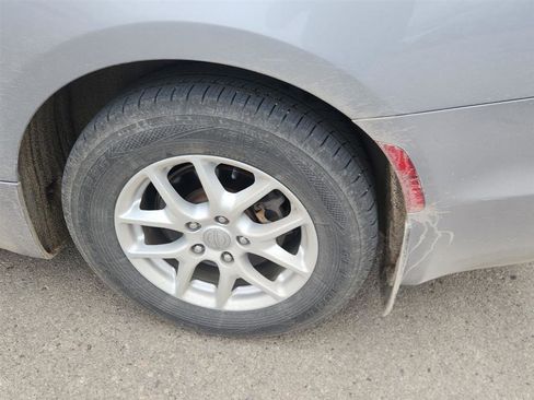 Used 2020 Chrysler Pacifica Touring-L image 7