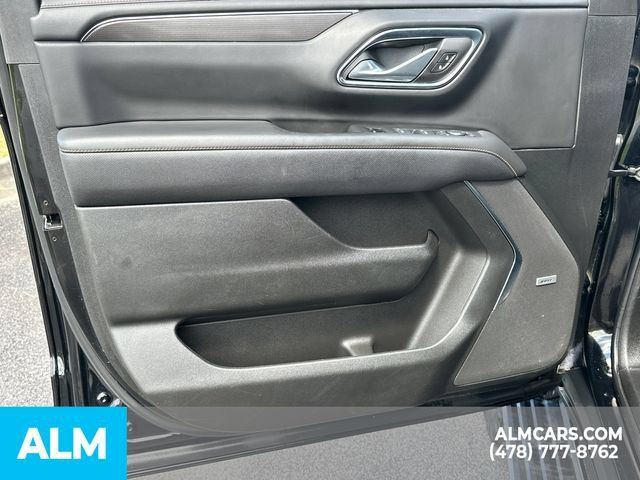 Used 2024 GMC Yukon XL AT4 w/ AT4 Premium Package AWD/4WD image 11