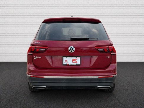 Used 2018 Volkswagen Tiguan SEL FWD image 5