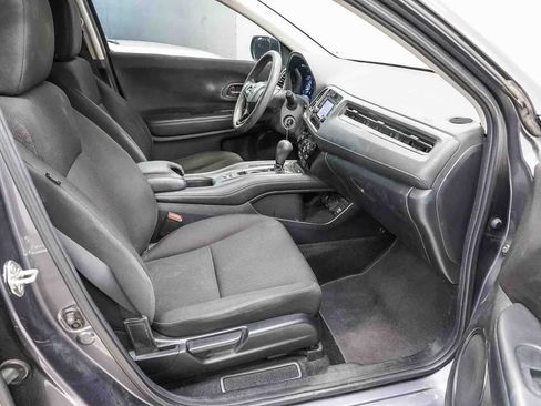 Used 2018 Honda HR-V LX image 16