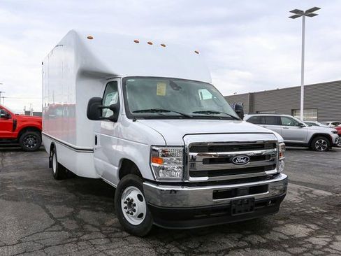 New 2026 Ford E-350 and Econoline 350 Super Duty w/ Power Equipment Group RWD image 3