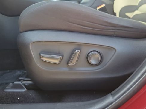 Used 2024 Toyota RAV4 XLE w/ Convenience Package FWD image 16