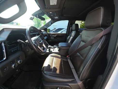 Used 2023 GMC Sierra 1500 Denali w/ Denali Reserve Package image 11