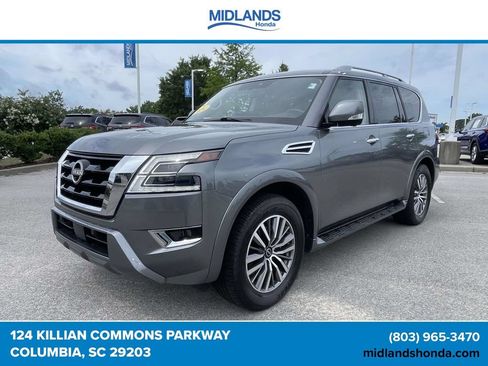 Used 2024 Nissan Armada SL w/ Captain's Chairs Package RWD image 3