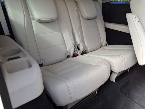 Used 2023 Mercedes-Benz GLS 450 4MATIC image 24