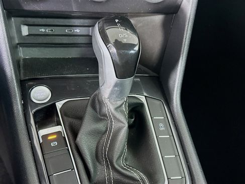 Used 2024 Volkswagen Tiguan S image 24