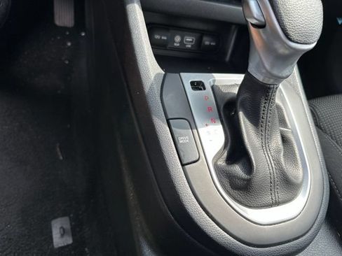 Used 2021 Kia Forte LXS FWD image 12