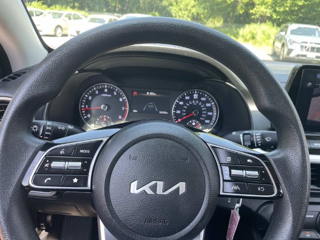 Used 2024 Kia Forte LXS FWD image 28
