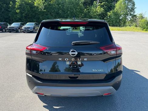 Used 2023 Nissan Rogue SV AWD/4WD image 4
