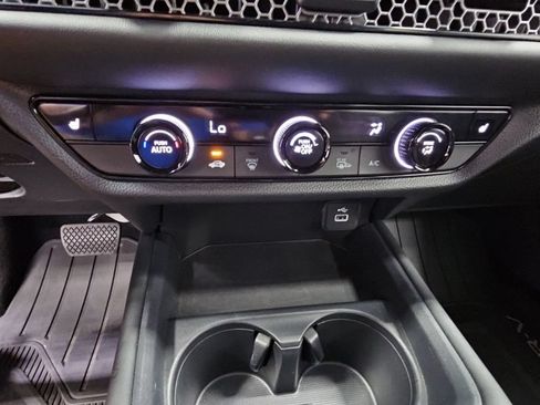Certified 2024 Honda HR-V Sport image 16