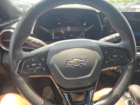 Used 2025 Chevrolet Trax RS w/ Driver Confidence Package FWD image 12