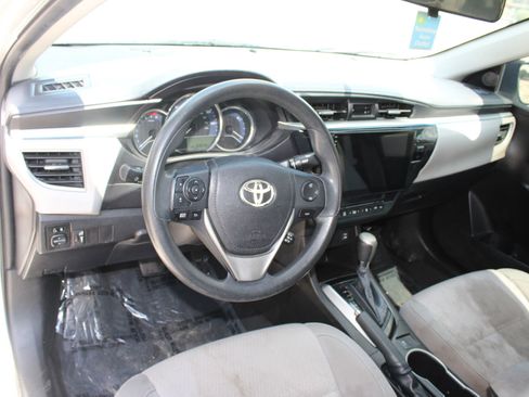 Used 2014 Toyota Corolla LE FWD image 11