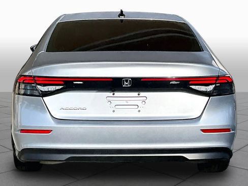 Used 2025 Honda Accord SE image 5
