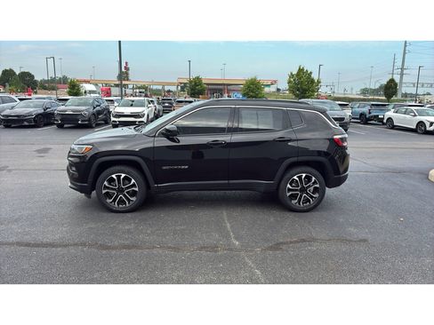 Used 2022 Jeep Compass Limited w/ Sun and Sound Group AWD/4WD image 4