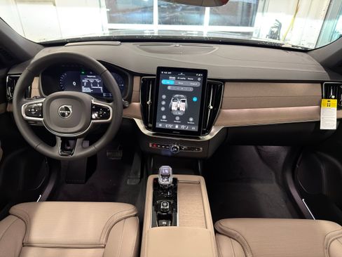 New 2026 Volvo XC90 T8 Ultra w/ Protection Package AWD/4WD image 20