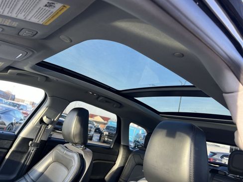 Used 2021 Lincoln Corsair Reserve w/ Elements Package image 23