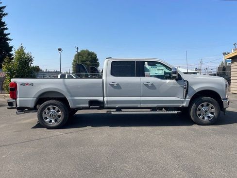 New 2025 Ford F350 Lariat w/ Chrome Package image 10