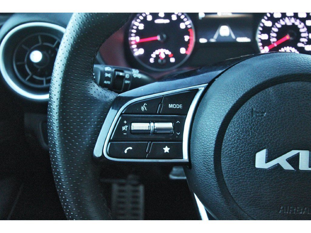 Used 2022 Kia Forte GT-Line w/ GT-Line Technology Package FWD image 19