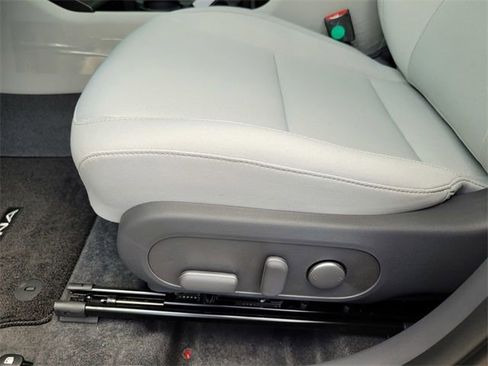 New 2025 Hyundai Kona SEL AWD/4WD image 18