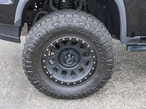 Used 2022 Chevrolet Colorado ZR2 AWD/4WD image 5