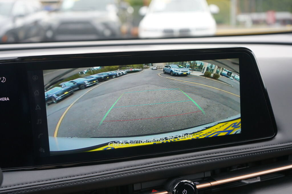 Used 2024 Nissan Ariya FWD image 27