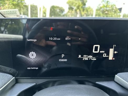 Used 2025 Nissan Kicks SV FWD image 26