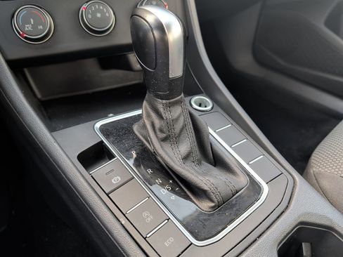 Used 2021 Volkswagen Jetta S w/ Driver Assistance Package image 15