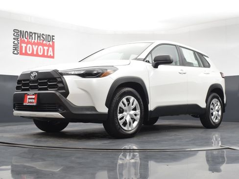 Used 2026 Toyota Corolla Cross L FWD image 30